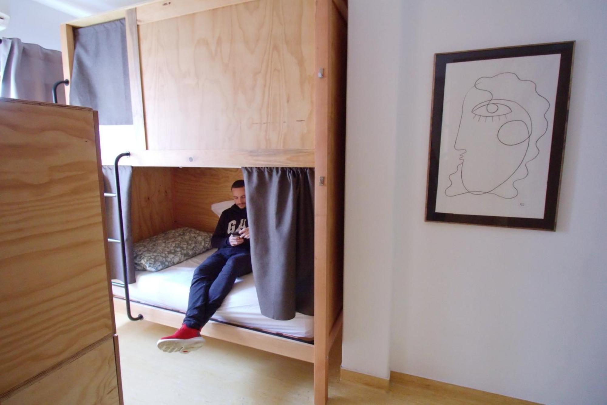 Wot Lisbon Nomad Hostel Ngoại thất bức ảnh